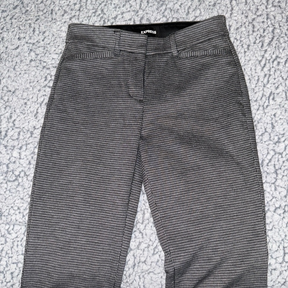 Express Columnist Barely boot mid rise dress pants